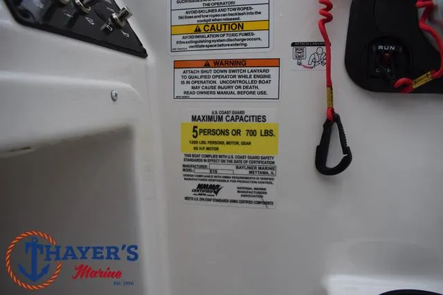 Slide: The Image of Bayliner Element M15 2023 - 20