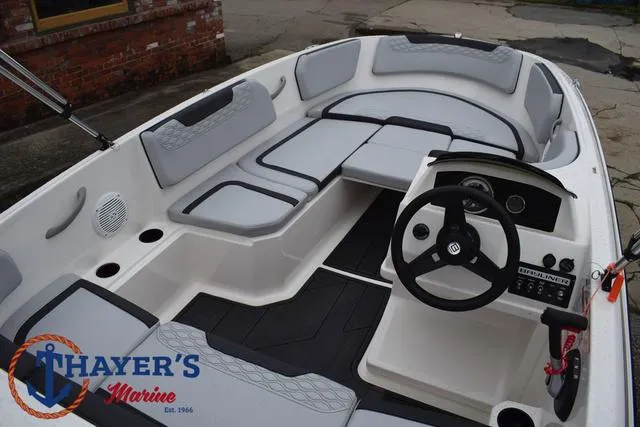 Slide: The Image of Bayliner Element M15 2023 - 24