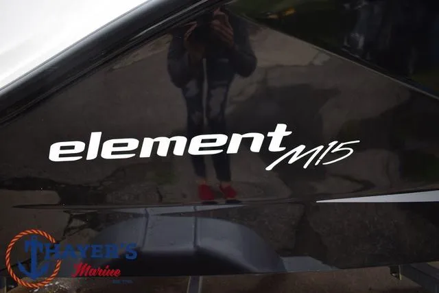 Slide: The Image of Bayliner Element M15 2023 - 4