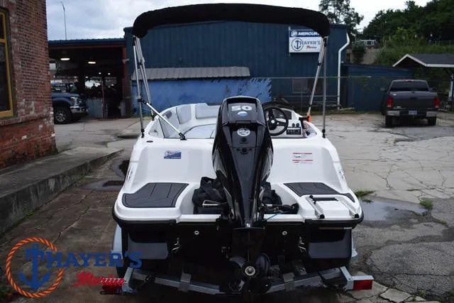 Slide: The Image of Bayliner Element M15 2023 - 8