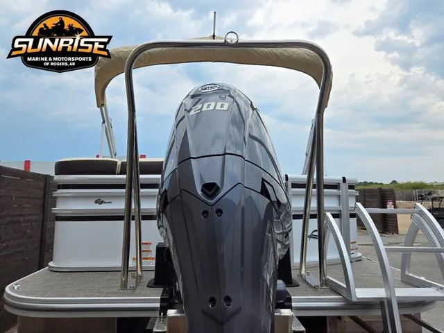 Slide: The Image of SunCatcher Select 322C 2025 - 23