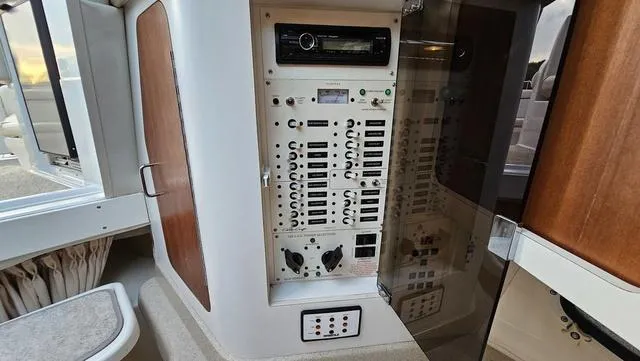 Slide: The Image of Chris-Craft 328 Express Cruiser 2000 - 29