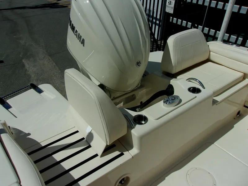 Slide: The Image of Grady-White Fisherman 216 2025 - 16