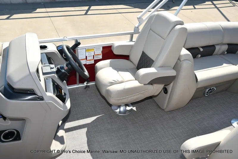 Slide: The Image of Sun Tracker Party Barge 22 DLX w/150 Mercury 4 Stroke 2025 - 14