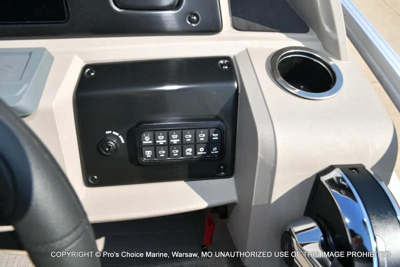 Slide: The Image of Sun Tracker Party Barge 22 DLX w/150 Mercury 4 Stroke 2025 - 22