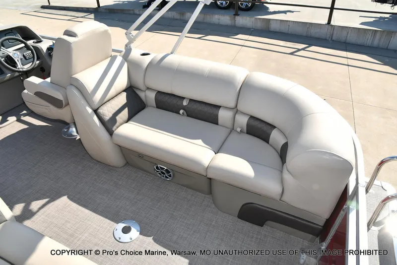 Slide: The Image of Sun Tracker Party Barge 22 DLX w/150 Mercury 4 Stroke 2025 - 29