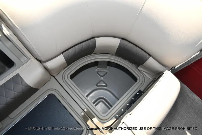 Slide: The Image of Sun Tracker Party Barge 22 DLX w/150 Mercury 4 Stroke 2025 - 32