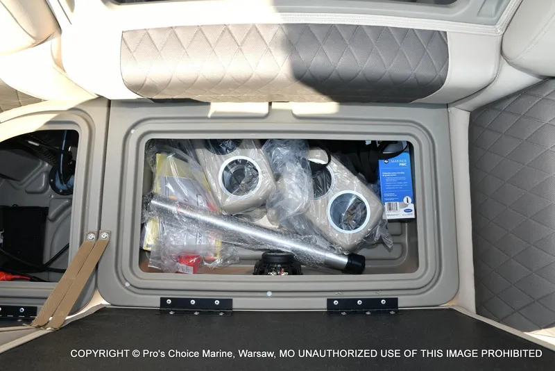 Slide: The Image of Sun Tracker Party Barge 22 DLX w/150 Mercury 4 Stroke 2025 - 38