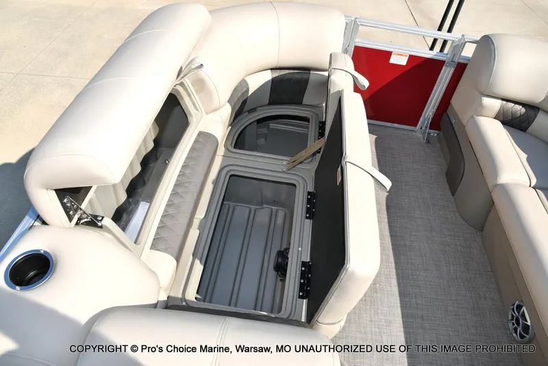 Slide: The Image of Sun Tracker Party Barge 22 DLX w/150 Mercury 4 Stroke 2025 - 50