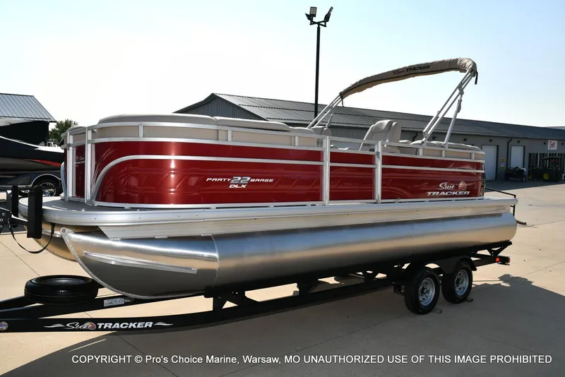 Slide: The Image of Sun Tracker Party Barge 22 DLX w/150 Mercury 4 Stroke 2025 - 7