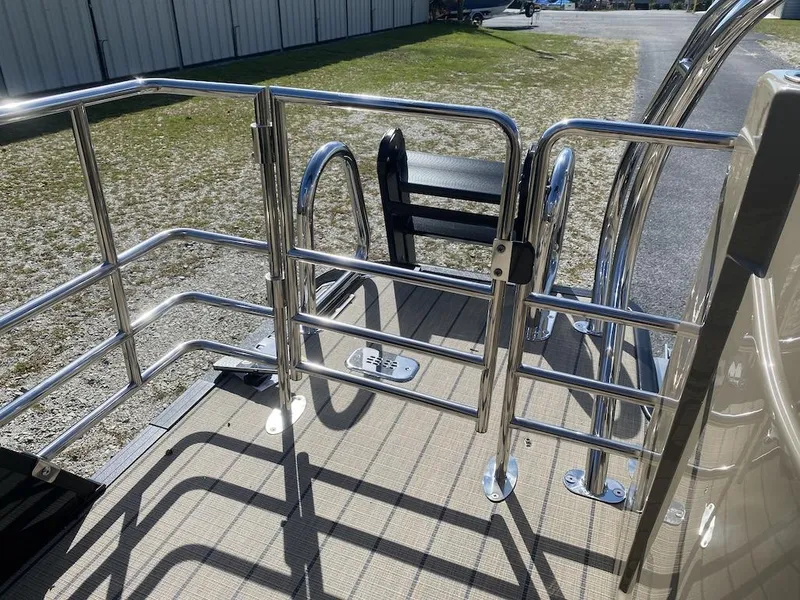 Slide: The Image of Starcraft EXS 1 HB4 2025 - 20