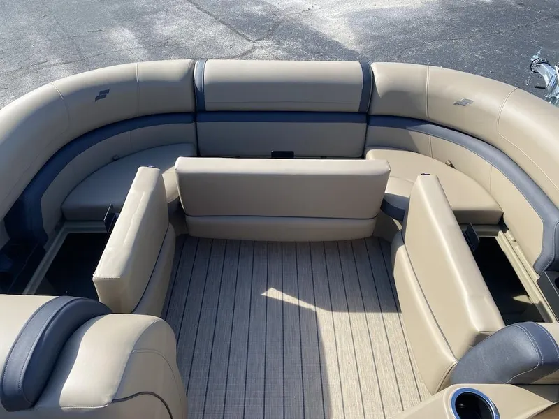 Slide: The Image of Starcraft EXS 1 HB4 2025 - 7