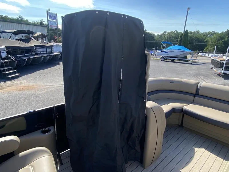 Slide: The Image of Starcraft EXS 1 HB4 2025 - 8