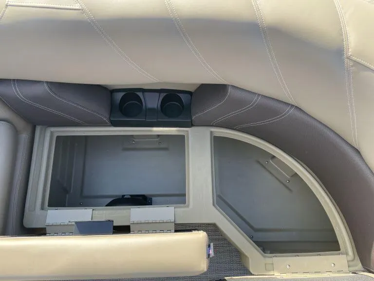 Slide: The Image of Sylvan 822 LZ Mirage 2025 - 12