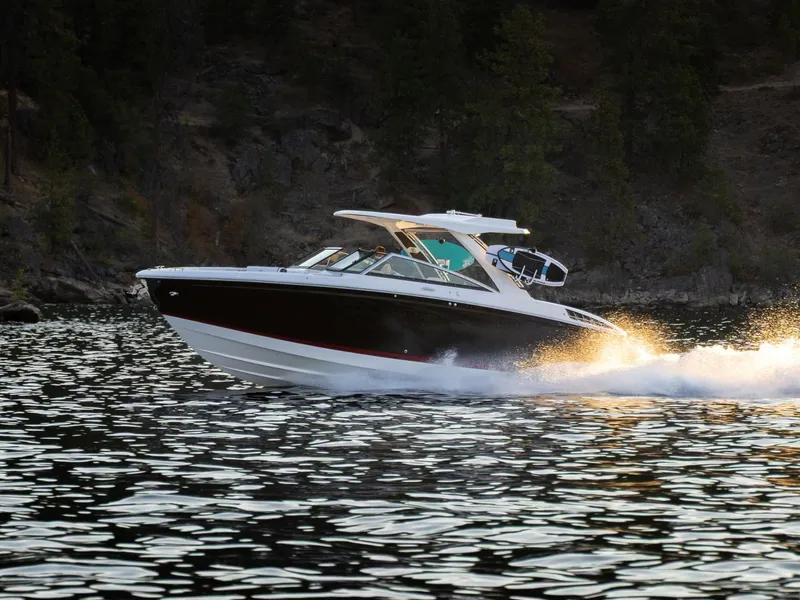 Slide: The Image of Cobalt R33 Surf 2025 - 4