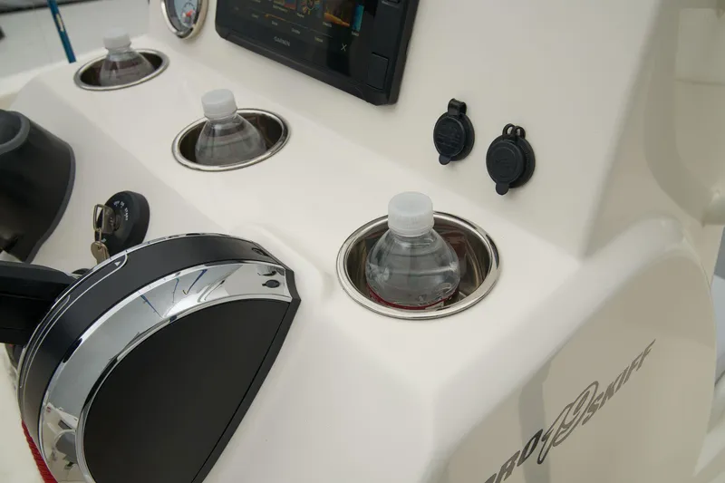 Slide: The Image of Mako Pro Skiff 19 CC 2024 - 57