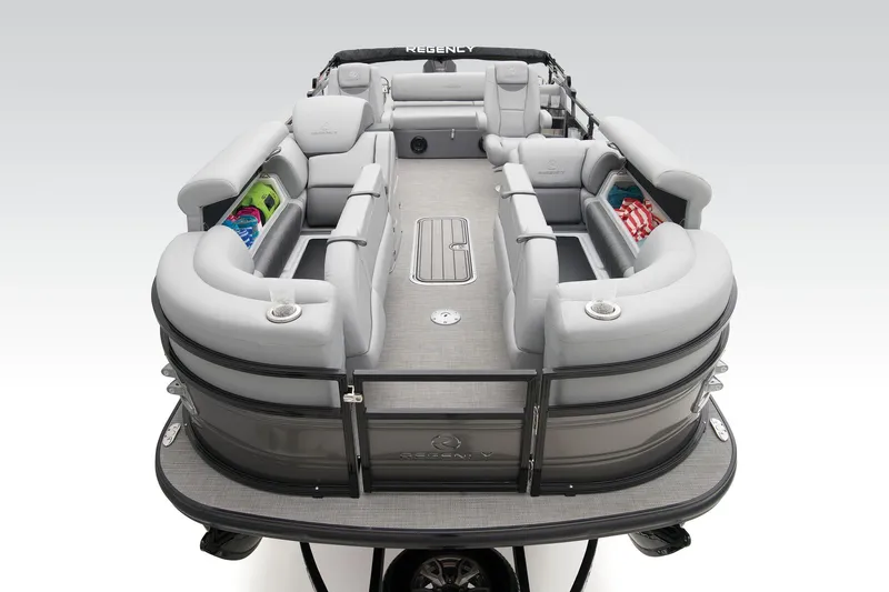 Slide: The Image of Regency 230 LE3 Sport 2024 - 15