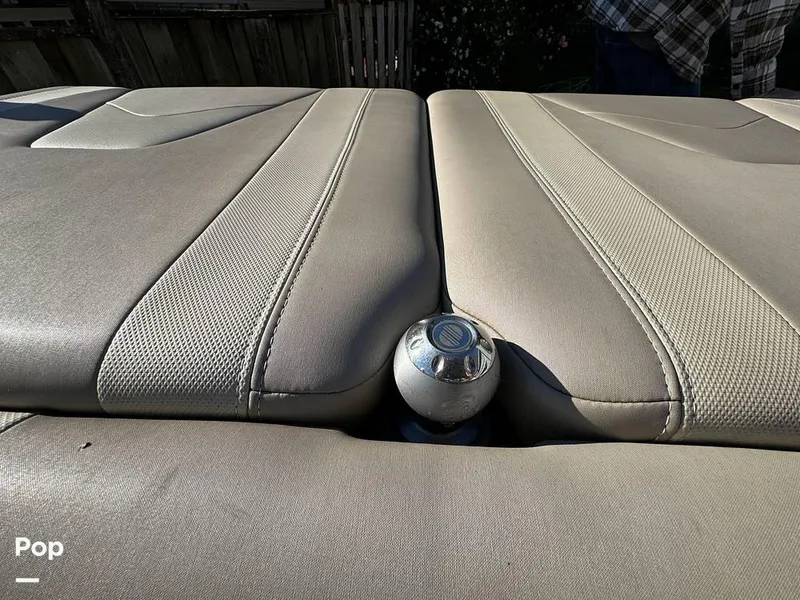 Slide: The Image of 2017 Malibu 21VLX for sale in Lake Oswego, OR - 18