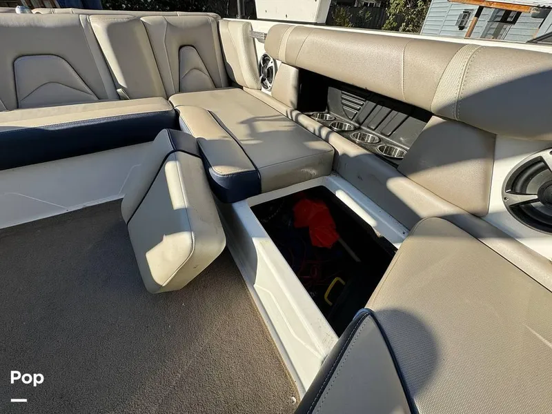 Slide: The Image of 2017 Malibu 21VLX for sale in Lake Oswego, OR - 23