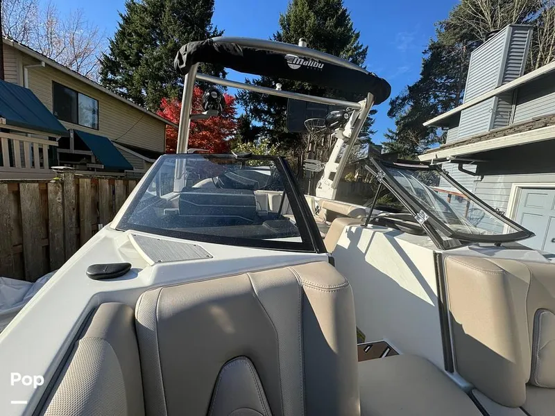 Slide: The Image of 2017 Malibu 21VLX for sale in Lake Oswego, OR - 29