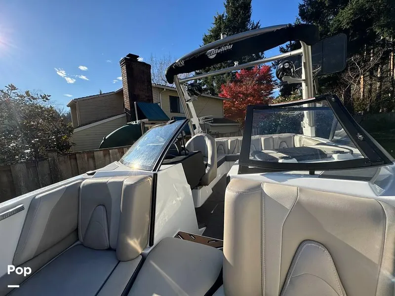 Slide: The Image of 2017 Malibu 21VLX for sale in Lake Oswego, OR - 30