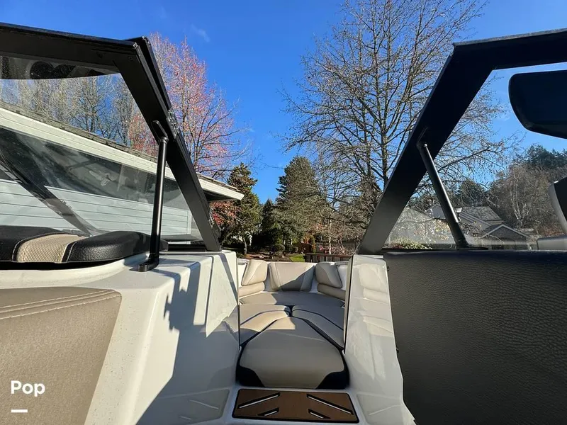 Slide: The Image of 2017 Malibu 21VLX for sale in Lake Oswego, OR - 37