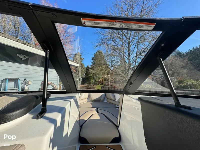 Slide: The Image of 2017 Malibu 21VLX for sale in Lake Oswego, OR - 38