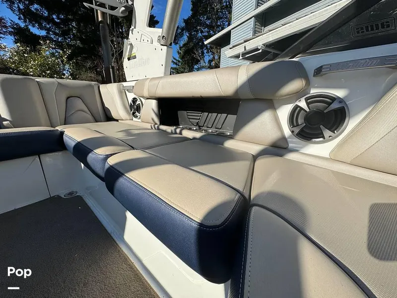 Slide: The Image of 2017 Malibu 21VLX for sale in Lake Oswego, OR - 41