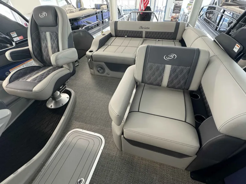 Slide: The Image of Barletta LUSSO 25U 2025 - 13