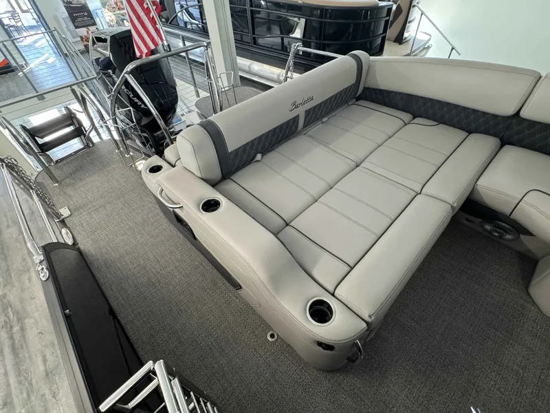 Slide: The Image of Barletta LUSSO 25U 2025 - 9