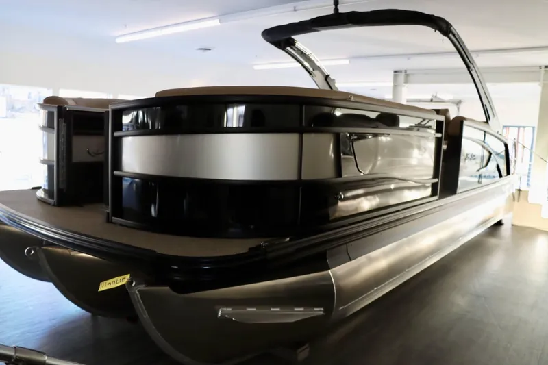 Slide: The Image of Barletta Lusso 25MA 2025 - 5