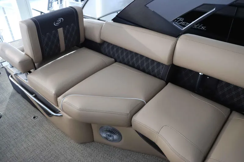 Slide: The Image of Barletta Lusso 25MA 2025 - 9