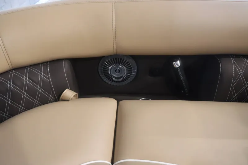 Slide: The Image of Barletta Lusso 23UC 2025 - 11