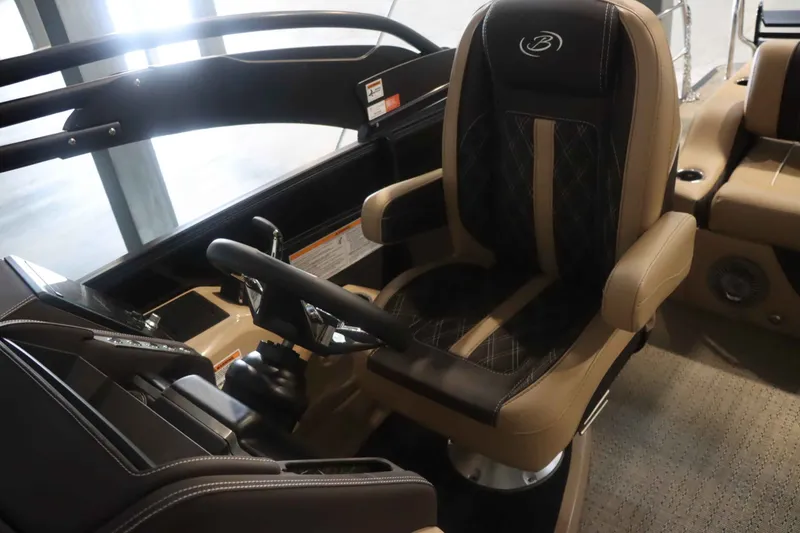 Slide: The Image of Barletta Lusso 23UC 2025 - 17