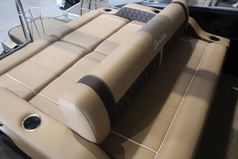 Slide: The Image of Barletta Lusso 23UC 2025 - 20