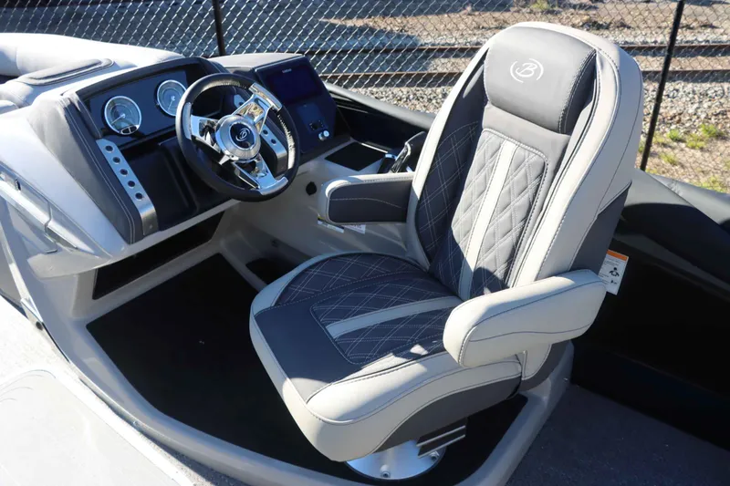 Slide: The Image of Barletta Lusso 23UA 2025 - 13