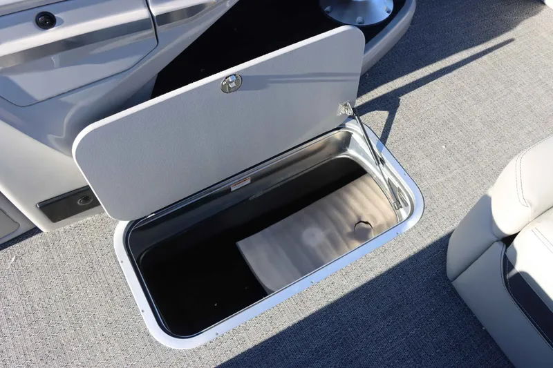 Slide: The Image of Barletta Lusso 23UA 2025 - 18