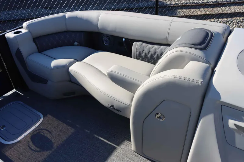 Slide: The Image of Barletta Lusso 23UA 2025 - 19