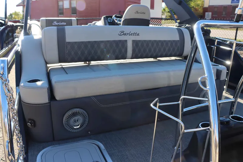 Slide: The Image of Barletta Lusso 23UA 2025 - 6