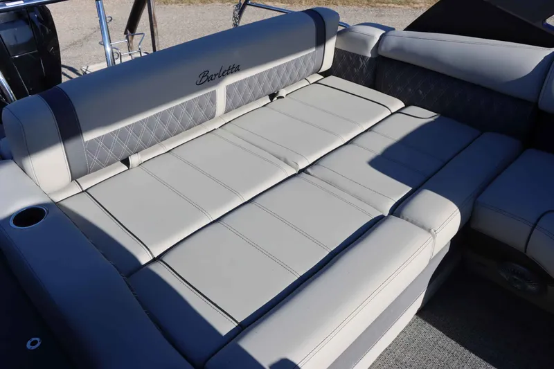 Slide: The Image of Barletta Lusso 23UA 2025 - 8