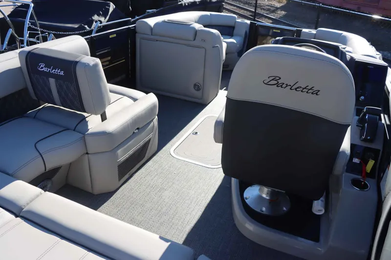 Slide: The Image of Barletta Lusso 23UA 2025 - 9