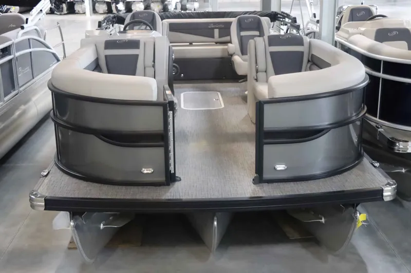 Slide: The Image of Barletta Cabrio 22UC 2025 - 4