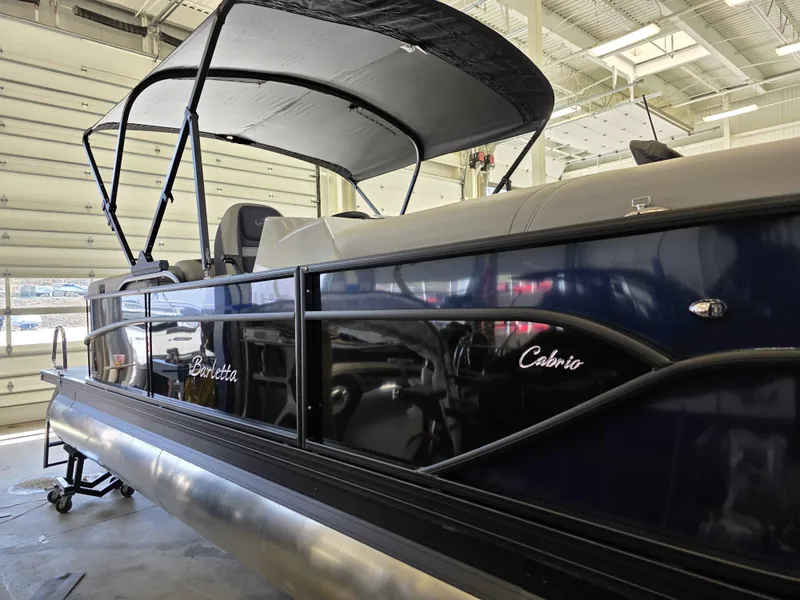 Slide: The Image of Barletta Cabrio 22QC 2025 - 1