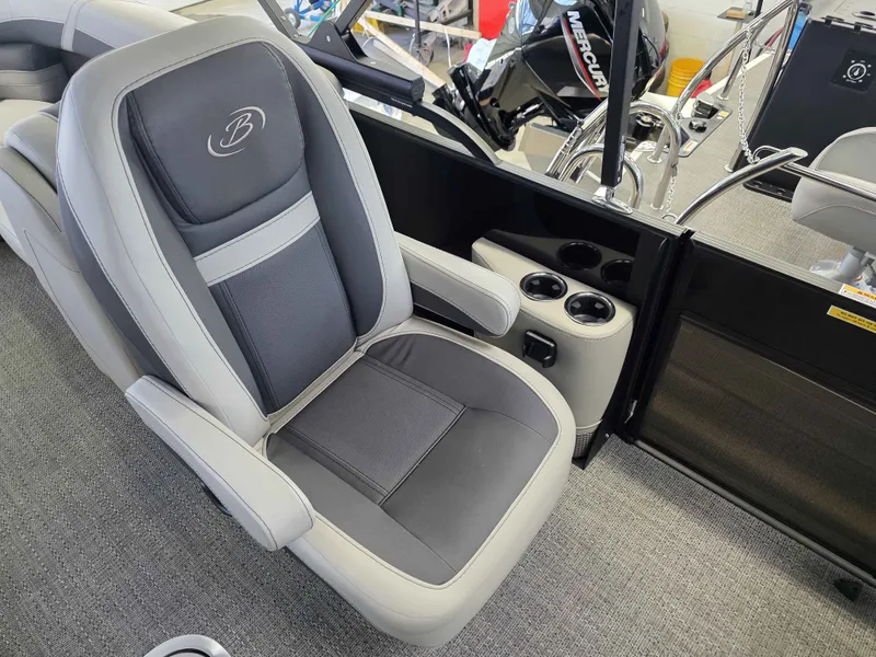 Slide: The Image of Barletta Cabrio 22QC 2025 - 13