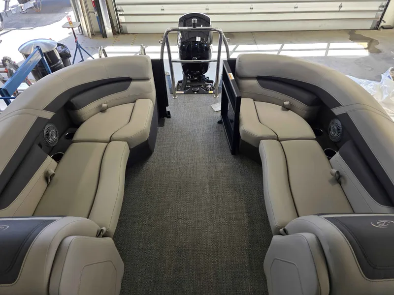 Slide: The Image of Barletta Cabrio 22QC 2025 - 15