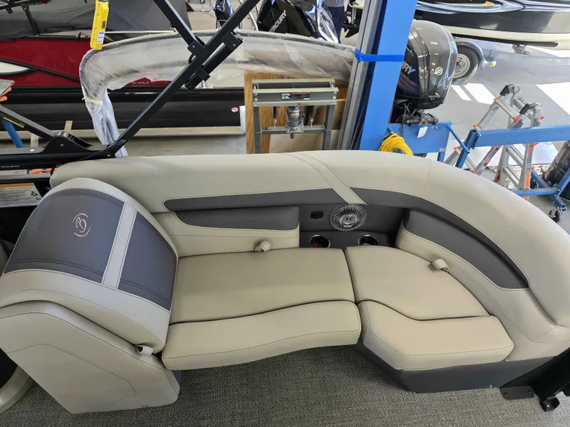 Slide: The Image of Barletta Cabrio 22QC 2025 - 16