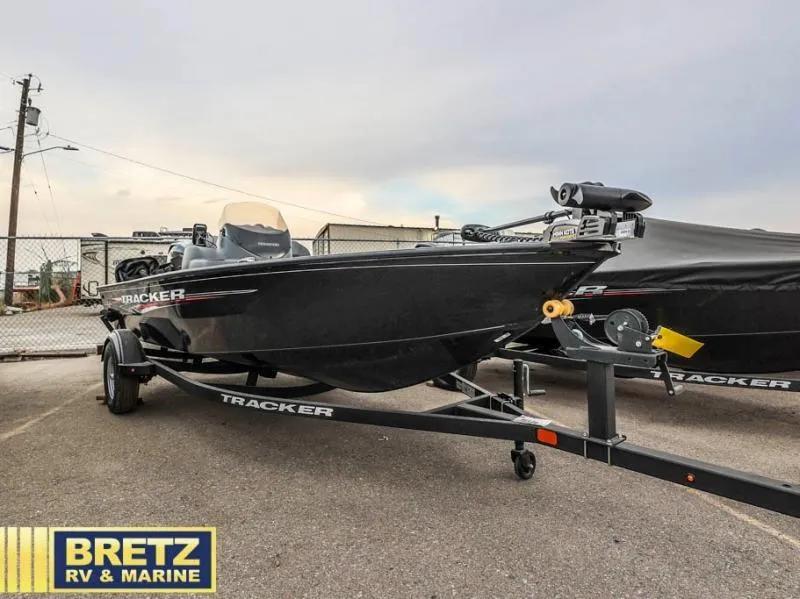 Slide: The Image of 2025 SUPER GUIDE V-16 SC boat on trailer at Bretz RV & Marine. - 3