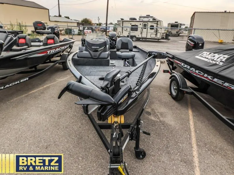 Slide: The Image of 2025 SUPER GUIDE V-16 SC fishing boat at Bretz RV & Marine dealership. - 4
