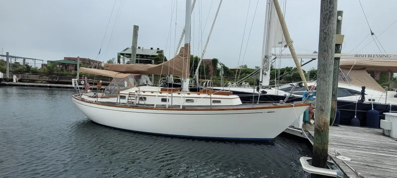 The Image of Mason 33 Sloop 1985 - undefined