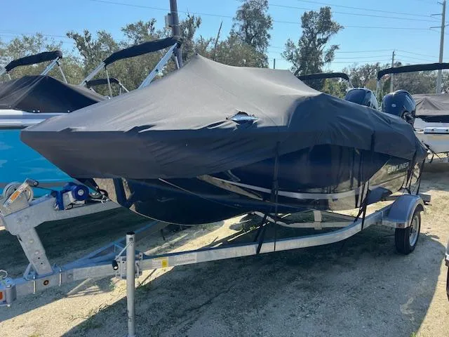 Slide: The Image of Bayliner Element M15 2025 - 0